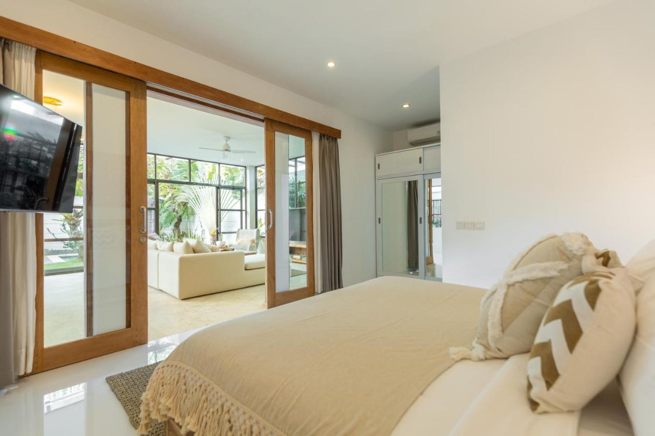 Villa Lumut 3 Bedrooms Central Seminyak מראה חיצוני תמונה